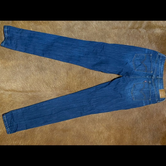 Levi's - Picture 10 of 11